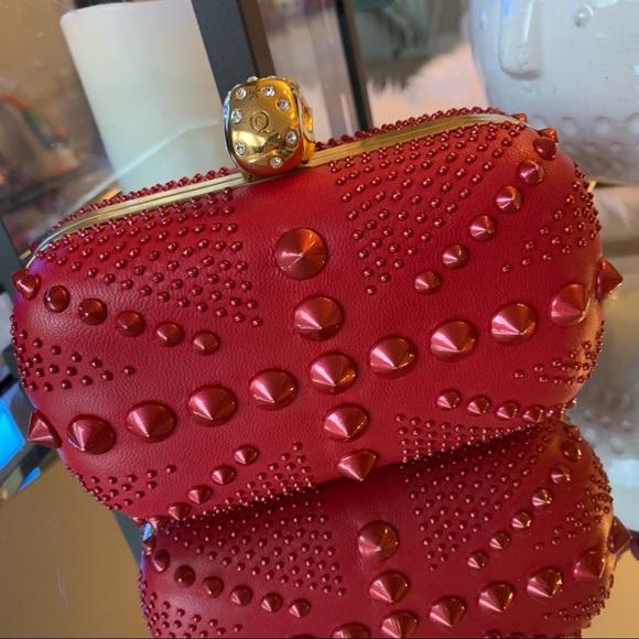 Alexander McQueen
Spike Red Leather Clutch - Picture 4 of 8